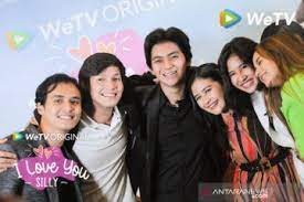 Jun 21, 2020 · after months and months of waiting on my part, it's okay to not be okay finally premiered and, frankly, knocked my socks off. Serial I Love You Silly Karya Monty Tiwa Tayang Mulai 18 Juni Antara News