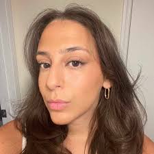 Kayla Friedman's Instagram, Twitter & Facebook