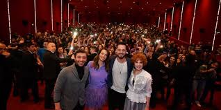 Can the excitement of the national lottery save a finished marriage? Izmir De Oldur Beni Sevgilim Izdihami
