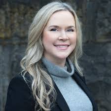 Barbara Udell's Instagram, Twitter & Facebook