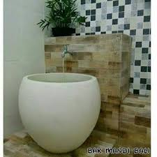 Periksa setiap sudut ruangan kamar mandi yang sekiranya tepat untuk menepatkan toilet atau kloset duduk, shower juga bak mandi. Bak Mandi Unik