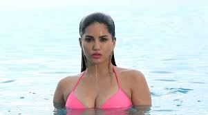 hot sunny leone wiki age bio height boyfriend affairs bra size worth assets the viral blaze hot sunny leone wiki age bio height