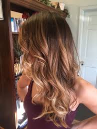 Chestnut Hair Bayalage 28 Soft And Girlish Caramel Hair Ideas Styleoholic Hair Styles Hair Color Caramel How To Bayalage Hair