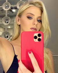 Star Selfies With New iPhones