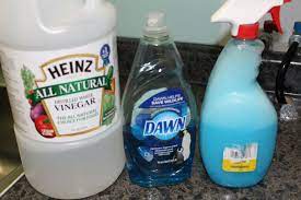 Hey guys, welcome back to another video. Shower And Tub Cleaner Dawn And Vinegar Homemade Shower Cleaner Vinegar Shower Cleaner Shower Cleaner