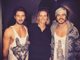 La discrétion était encore plus grande quand le chanteur a fait sa demande des plus romantiques qui soit. Laure Manaudou Et Jeremy Frerot Retour Sur Une Belle C Tele Star
