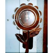 Bunga matahari berasal dari genus helianthus dengan nama latin helianthus annuus. Jam Bunga Matahari Kayu Jati Jam Jati Termurah Shopee Indonesia