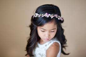 Beautiful and easy flower girl hairstyles: 16 Flower Girl Hair Accessories They Re Just Too Cute Not To Take A Peek The Overwhelmed Bride Wedding Blog Socal Wedding Planner