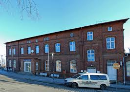datei bahnhofsstrasse 44 empfangshalle bahnhof ribnitz damgarten jpg wikipedia