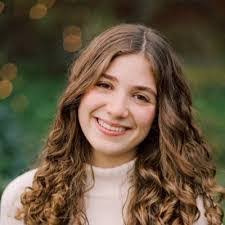 Iris Ely's Instagram, Twitter & Facebook