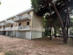 Vendita Appartamento Cervia. Bilocale in via Pinarella 387. Ottimo stato,  secondo piano, con balcone, riscaldamento autonomo, rif. 114853803