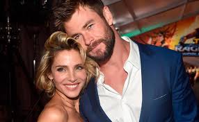 In a post on instagram on monday, the tidelands actress shared a photo of herself with her birthday. Chris Hemsworth Elsa Pataky Liebes Aus Woman At