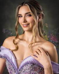 QUE VIVA MÉXICO! 🇲🇽 Novias los Gatitos se viste de gala para estas fechas  patrias 🥰 Checa nuestros hermosos vestidos charros, bellos y llenos de  detalles hermosos para presumir nuestras raíces 🥳🇲🇽