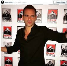 Ένταση επικράτησε στο house of fame, το βράδυ της παρασκευής, ανάμεσα στον πάνο μεταξόπουλο και τον γιώργο αρσενάκο με αφορμή. House Of Fame Kriths O Mr Panik Records Giwrgos Arsenakos Youfly
