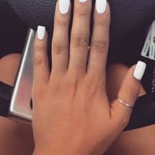 Esmalte de uñas blanco semipermanente. Unas Blancas Decoradas Ideas Para Inspirarte 2021