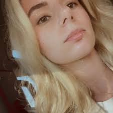 Ofelia Lane's Instagram, Twitter & Facebook