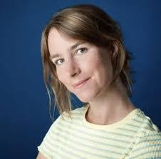 Amanda Doucet's Instagram, Twitter & Facebook