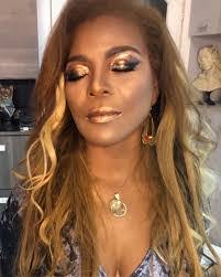 Deborah David's Instagram, Twitter & Facebook