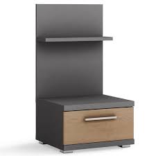 Den moraliserer ikke, men tvinger seeren til å vurdere egne holdninger, slik alle gode filmer. Lemon Tinted Lemonade Braids 20 Head Turning Lemonade Braid Styles F Orange Bedside Table Bedside Table Storage Spaces