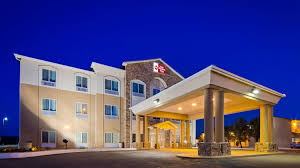 Welcome to the las vegas healthcare community on newchoicehealth where you will be able to locate providers in your market and view cost information for procedures that you may need. Las Vegas Nm Hotel Best Western Plus Montezuma Inn Suites