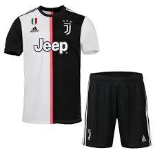 Tradition is no limit for juventus, but a source of inspiration for the future. 2019 20 Ronaldo 7 Juventus Home Long Sleeve Kids Kit Set With Shorts And Socks Fahrschule Kursatvarol De