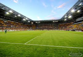 Todas las informaciones sobre el estadio cd everton. Sg Dynamo Dresden Vs Everton Fc 29 07 2016 Spiele Erlebnis Stadion De Stadien Spiele Sg Dynamo