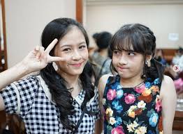 We did not find results for: Selisih Hanya 11 Bulan Ini Potret Kompak Zara Jkt48 Dengan Kakaknya Yang Juga Member Jkt48 Kyla Kompak Semua Halaman Cewekbanget