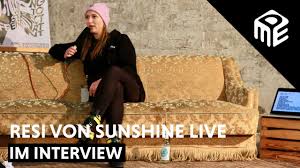 This internet radio station broadcasting live stream from germany. Resi Von Sunshine Live Im Interview Dme Berlin 2020 Youtube