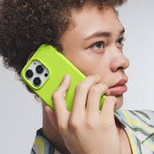 Elago Compatible with iPhone 15, Liquid Silicone Case, Full Body Protection  Shockproof Soft Microfiber Lining Anti-Scratch 6.1 Inches (Lime) :  Amazon.com.be: Electronics