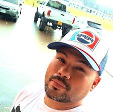 I need a really good painter! Any recommendations? Someone who pays close  attention to detail!