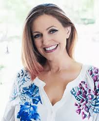 Lisa Williams the famous medium talks about her life with WBTW