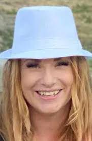 Chelsey Christian's Instagram, Twitter & Facebook