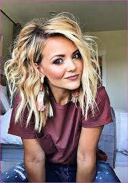 Modische Mittlere Frisuren Fur 2019 Kurzhaarfrisuren2019 Frisuren Trendfri Kurzhaarfrisuren Modische Frisuren Lange Haare