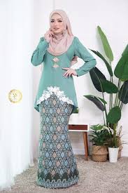16 contoh model baju pengantin muslim warna hijau kumpulan model via kumpulanmodelbajumuslim.blogspot.com. Koleksi Hijau Hijau Itu Falisha Exclusive Facebook