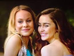 Caity Smith's Instagram, Twitter & Facebook