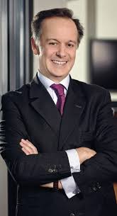 En 2004, m6 est la deuxième chaîne privée, derrière tf1, en parts de marché et la première chaîne auprès des enfants. Groupe M6 Une Dynamique De Tous Les Instants