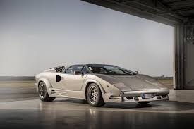 Jordan belfort had to pay $110m to the victims of his fraud (michael loccisano) in 1984, a new york native called jordan belfort got his undergraduate degree and headed to dental college. Ultra Rare 550 000 Lamborghini Countach Gets Crashed For The Wolf Of Wall Street