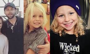 The wireless emergency alert program (also known as the commercial mobile alert system) is used popular on engadget. Arizona Amber Alert 2 Children Abducted From Phoenix Bno News