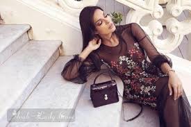 اكتشفي عالم نادين نسيب نجيم أيقونة الجمال العربي Woman Face Photography Fashion Women