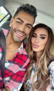 Britt Mara's Instagram, Twitter & Facebook