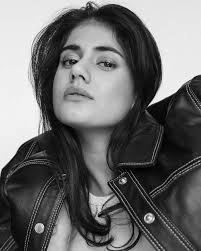 Always a pleasure @johnnyvision 📷🫶🏽 Styled by @__toriknowles Wearing  @theoutnet @mcm_pr @eachxother