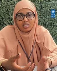 Fatuma Ali Iman, 33 år, var i december 2022 gravid i ottende måned, da  kampene mellem forskellige grupper eskalerede i Baidoa-distriktet i  Somalia. Hun var samtidig aktiv i et mindre, kvindeledet fredsinitiativ