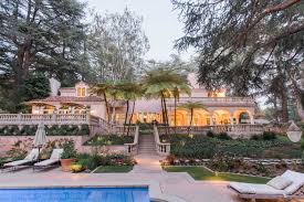 La Maison Luxueuse Kevin Costner Les Maisons De Stars Dans Lesquelles On Aimerait Habiter Maisons Luxueuses Maison Maison De Star