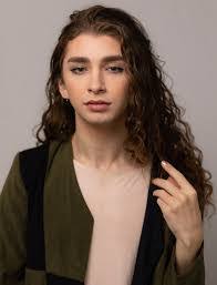 Audrey Nash's Instagram, Twitter & Facebook