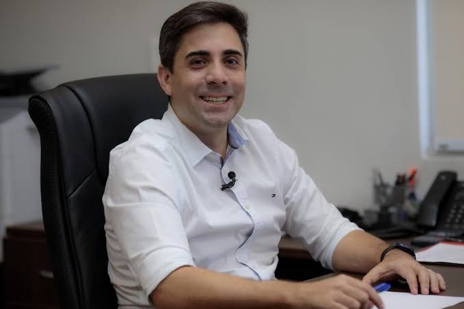 Secret&aacute;rio de Educa&ccedil;&atilde;o e outros 27 servidores de MT s&atilde;o exonerados; veja lista | G1
