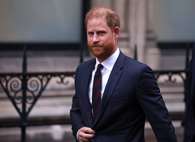 Harry and celebrities ordered to pay £9.5m next Friday after losing Daily  Mail case