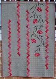 Avignon It Was Awarded 2nd Place In New Traditions At The Nsw Quilters Guild Show June 2013 Applique Quilting Modern Quilts Quilting Designs