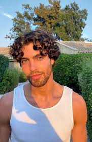 Lewis Maines (lewismaines09)