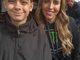 Kimberly Roach (@mama_of_boys23) • Instagram photos and videos