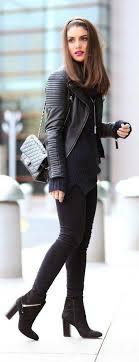 Skinny jeans and a leather jacket go together like milk and cookies. Night Out Outfits With Black Skinny Jeans On Stylevore